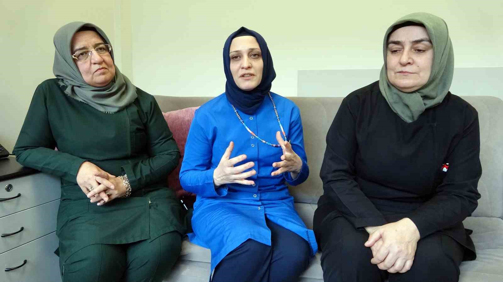 Hemşire Dalaslan, “Ameliyat masası sallanırken bile operasyonu bırakmadık” Hemşire Dalaslan, “Ameliyat masası sallanırken bile operasyonu bırakmadık”