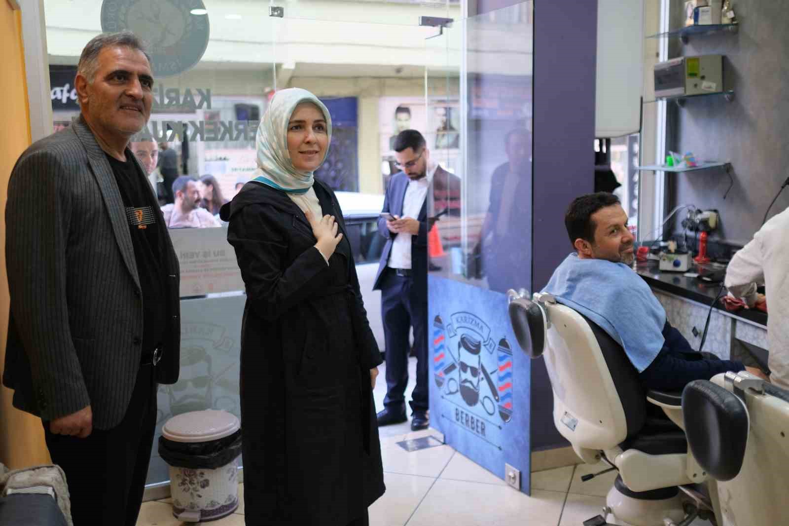 AK Partili vekil adayları Kağıthane’yi sokak sokak ziyaret ediyor AK Partili vekil adayları Kağıthane’yi sokak sokak ziyaret ediyor