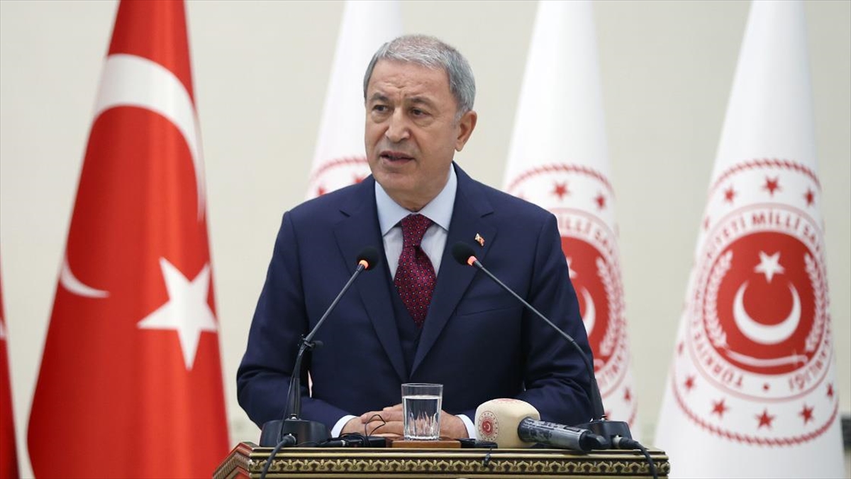 Bakan Akar’dan “Mehmetçiğin moral ve motivasyonunu bozmayın” uyarısı Bakan Akar’dan “Mehmetçiğin moral ve motivasyonunu bozmayın” uyarısı