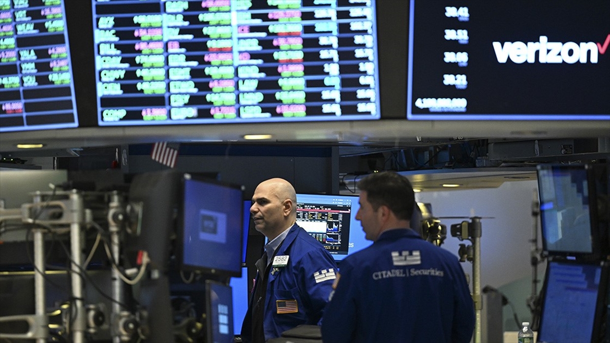 Küresel piyasalar karışık seyrediyor Küresel piyasalar karışık seyrediyor