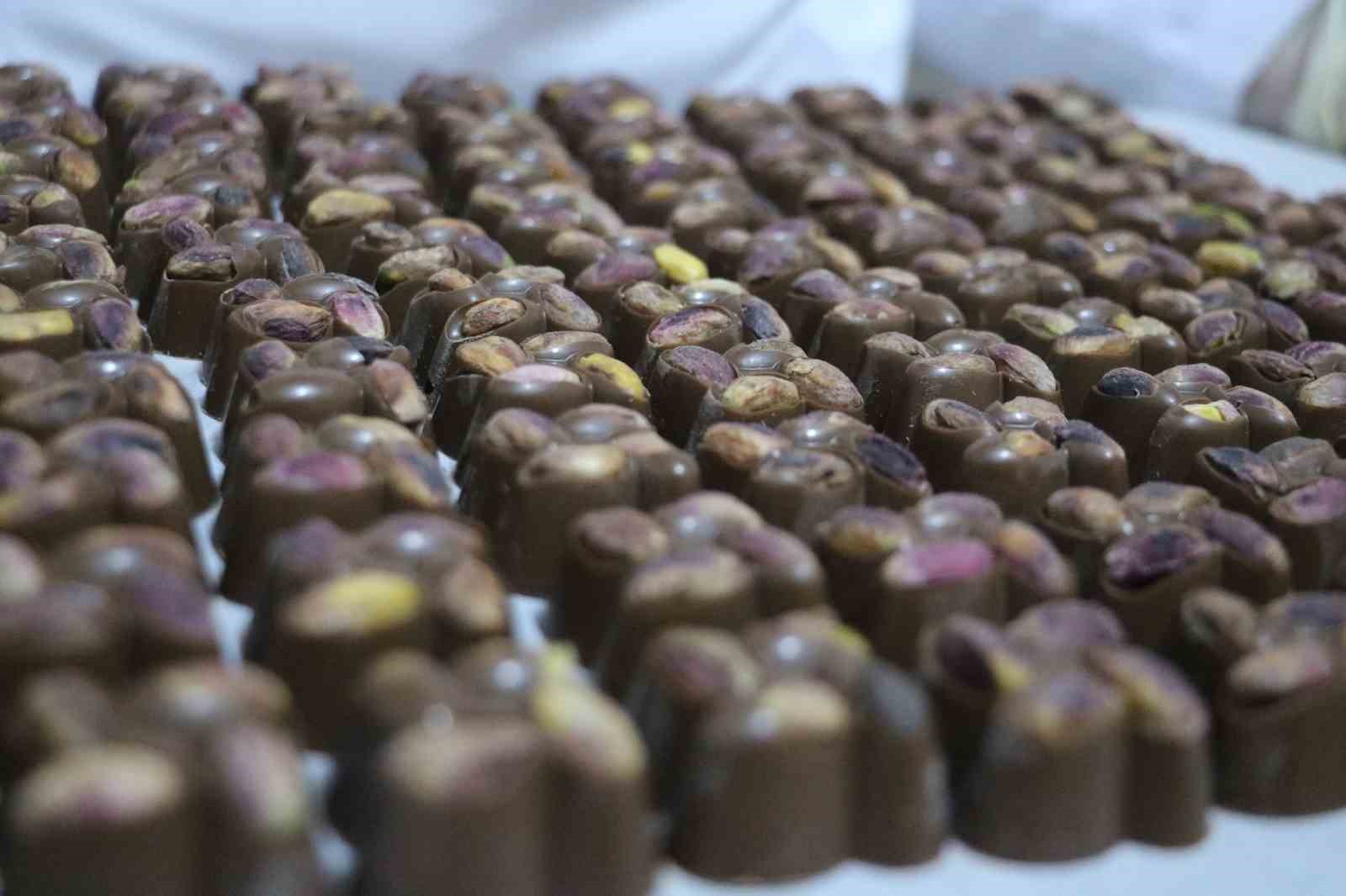 Liseli çikolata Türkiye’nin tercihi oldu Liseli çikolata Türkiye’nin tercihi oldu