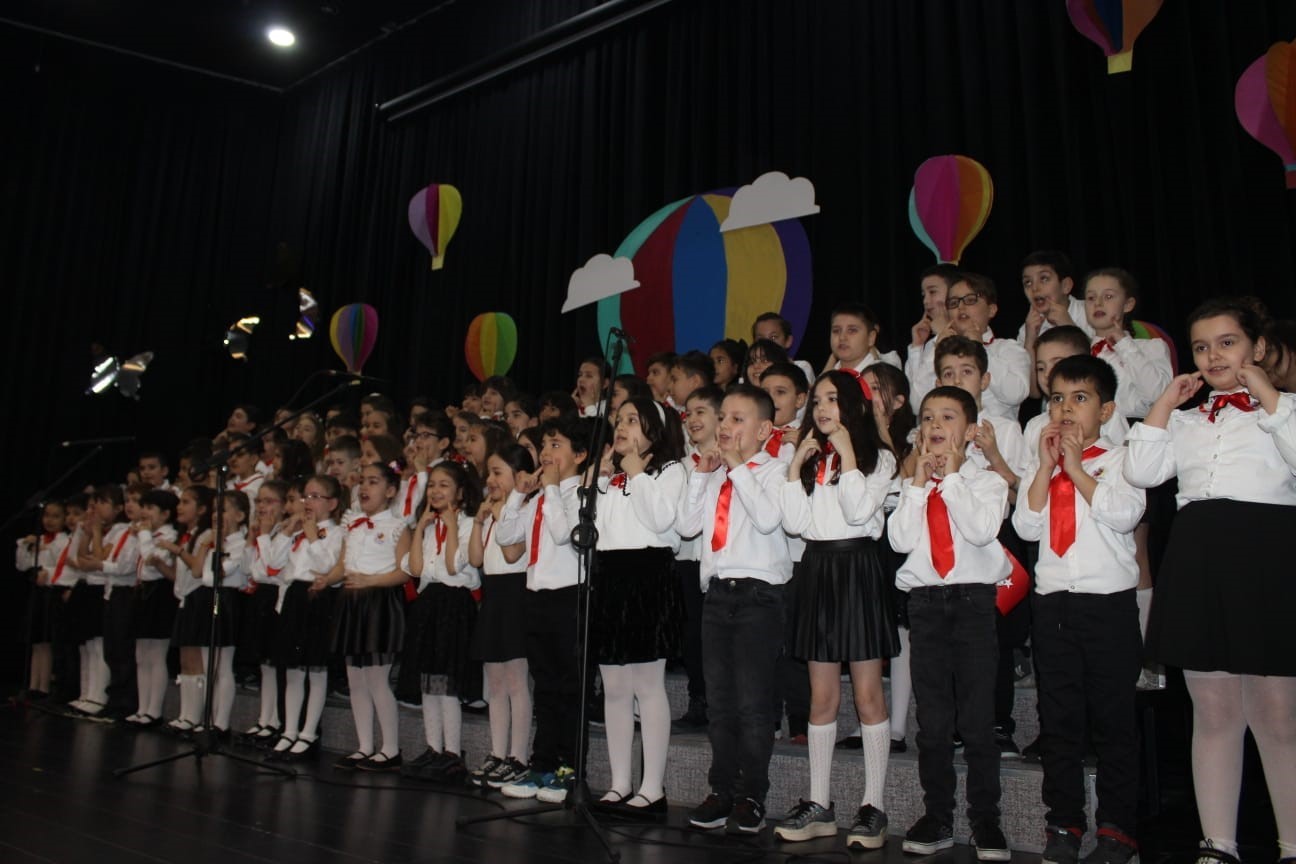 MBA Okullarında 23 Nisan Ulusal Egemenlik ve Çocuk Bayramı coşku ile kutlandı MBA Okullarında 23 Nisan Ulusal Egemenlik ve Çocuk Bayramı coşku ile kutlandı