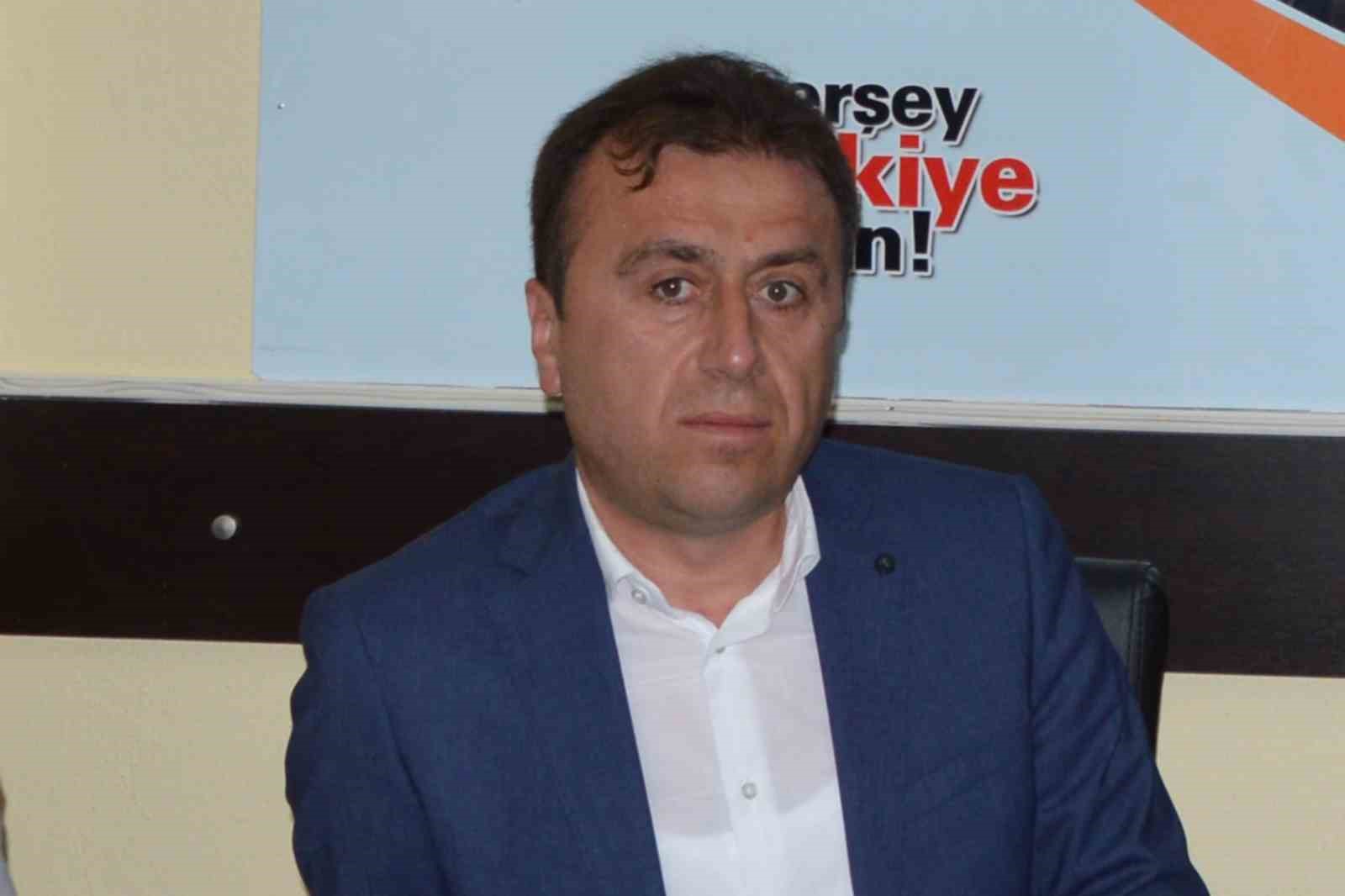 Milletvekilliği adaylığından çekildi Milletvekilliği adaylığından çekildi