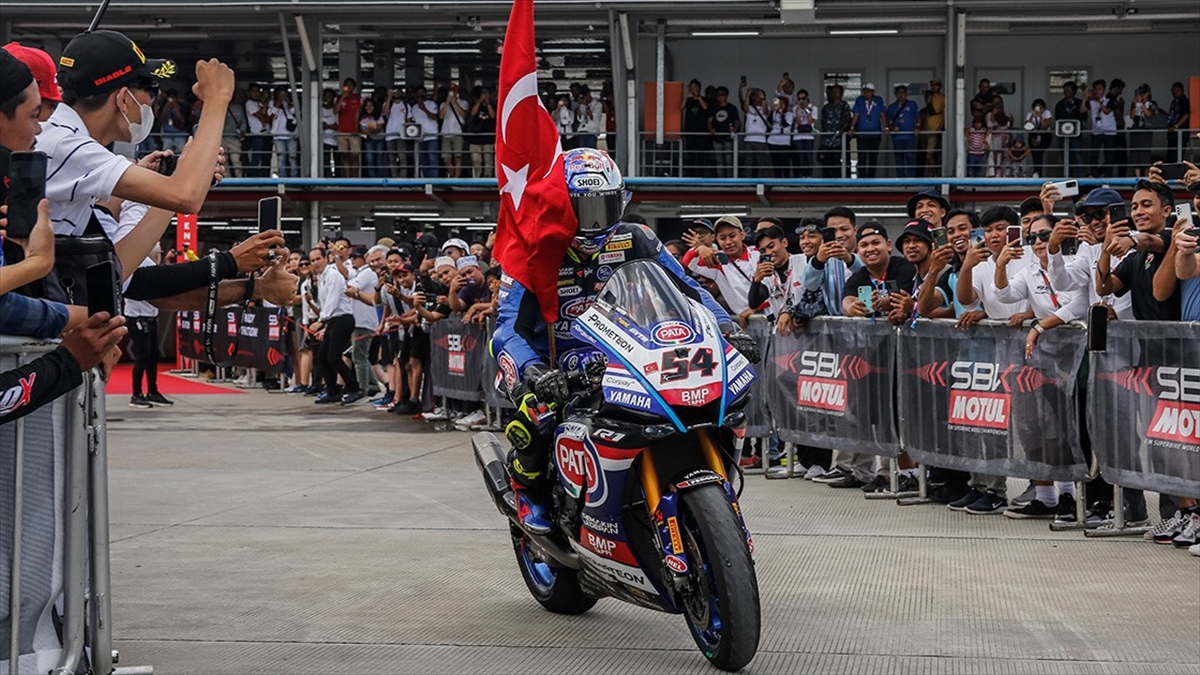 Milli motosikletçiler Hollanda’da piste çıkacak