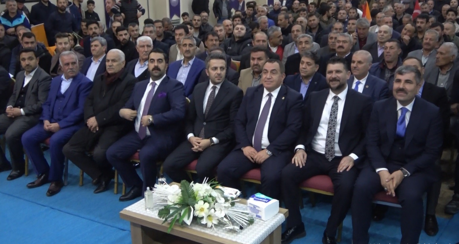 Muş’ta AK Parti milletvekili adayları tanıtım programı düzenledi