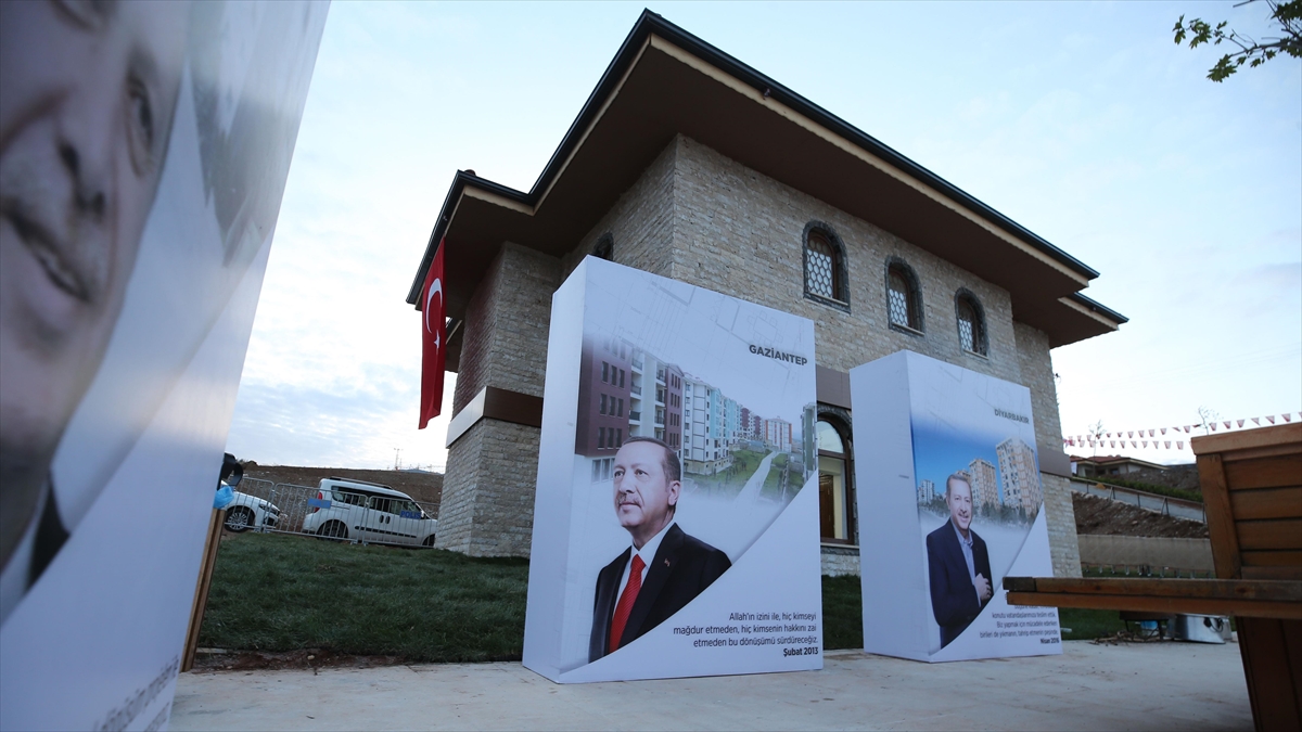 Nurdağı’nda “Kentsel dönüşüm” sergisi açıldı Nurdağı’nda “Kentsel dönüşüm” sergisi açıldı