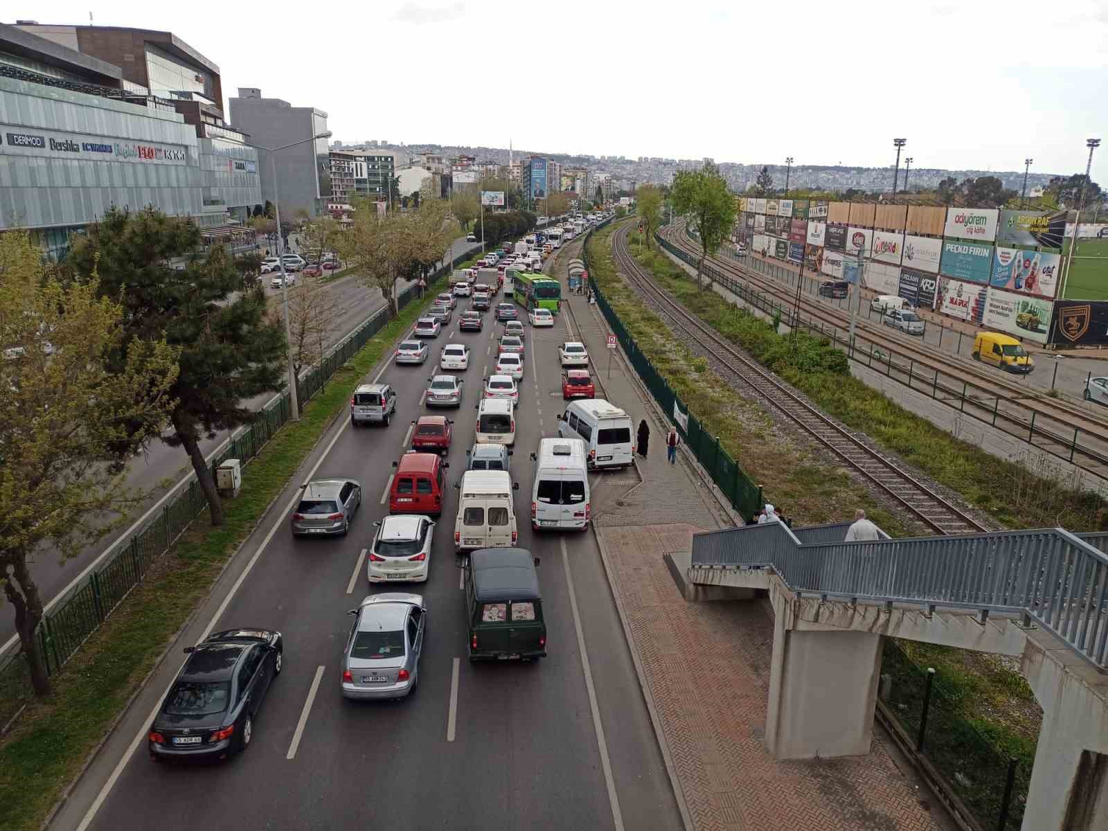 Samsun’daki motorlu kara taşıtı sayısı 425 bin 660 oldu Samsun’daki motorlu kara taşıtı sayısı 425 bin 660 oldu