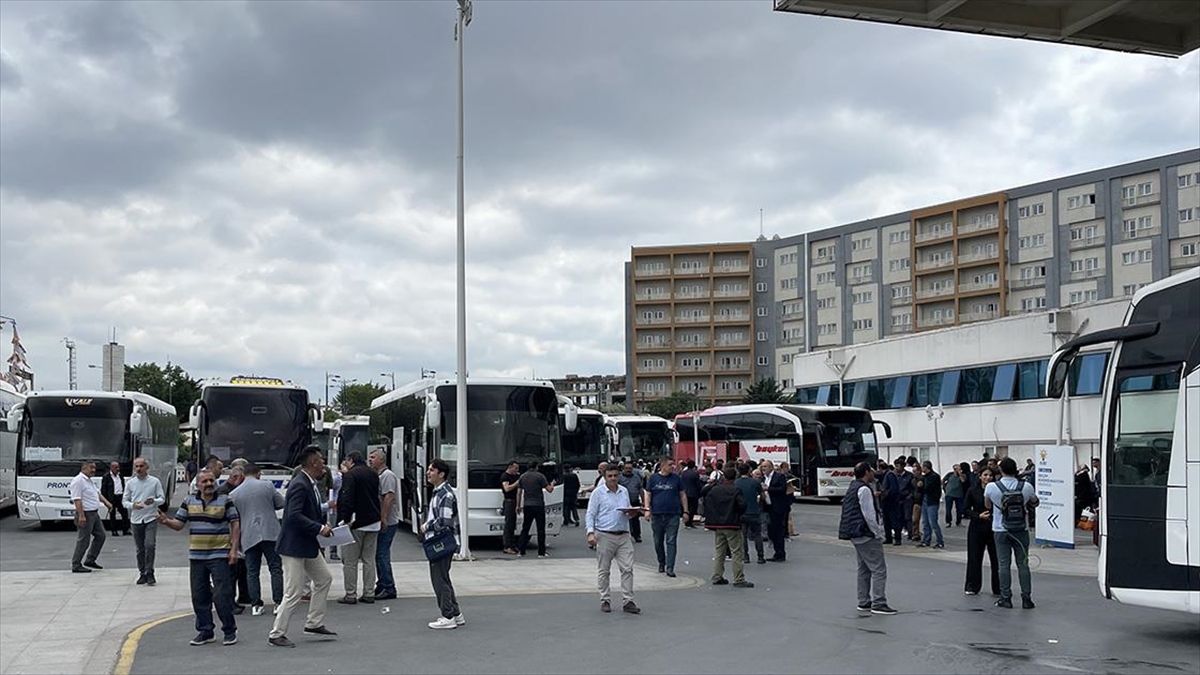 AK Parti’den İstanbul dışında oy kullanacaklara ücretsiz otobüs seferi