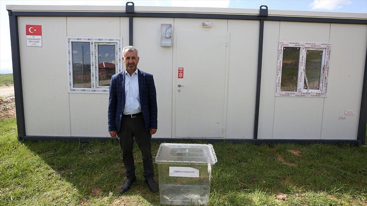 Terör nedeniyle boşalttıkları köylerinde 30 yıl sonra sandık başına gidecekler