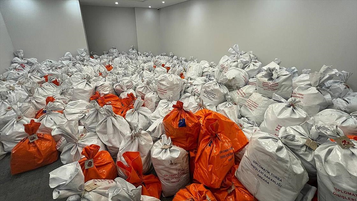 Yurt dışında kullanılan oyların Türkiye’ye getirilmesi tamamlandı