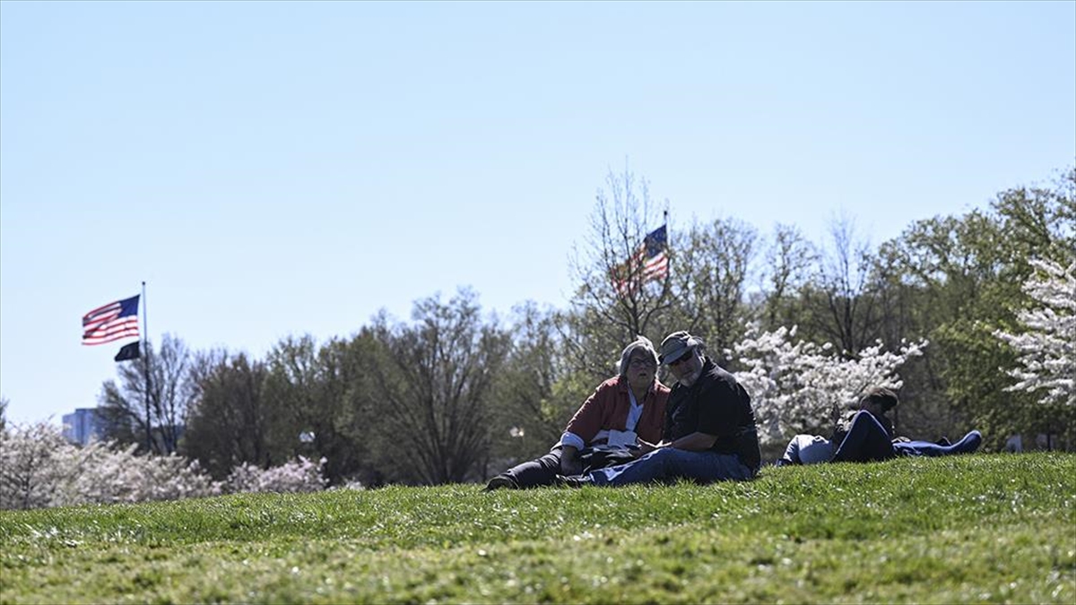 ABD nüfusunun yaş ortalaması hızla yükseliyor ABD nüfusunun yaş ortalaması hızla yükseliyor