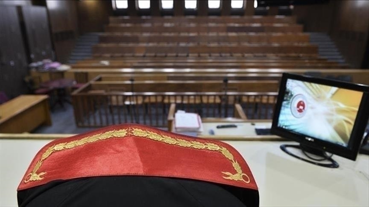 Bankamatiklerden sahte kartlarla para çeken sanığa 30 yıl hapis cezası Bankamatiklerden sahte kartlarla para çeken sanığa 30 yıl hapis cezası