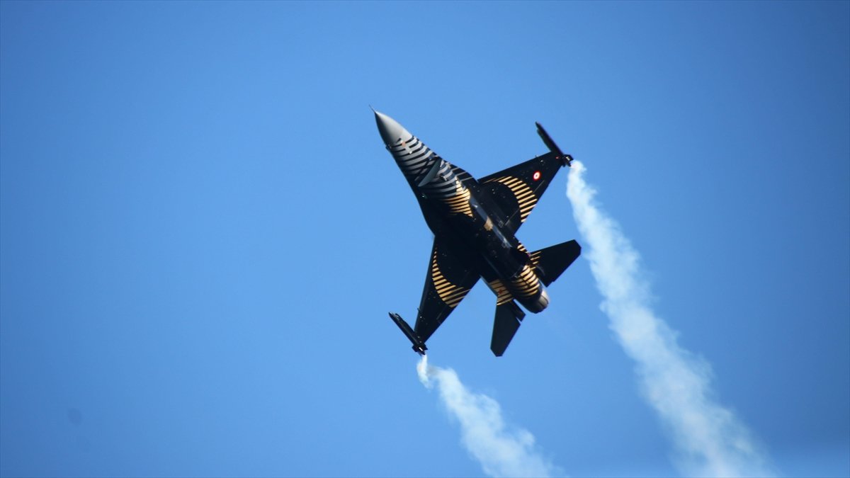 SOLOTÜRK Tekirdağ’da prova uçuşu yaptı