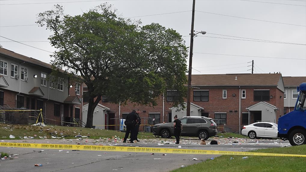 ABD’de düzenlenen silahlı saldırıda 2 kişi öldü, 28 kişi yaralandı