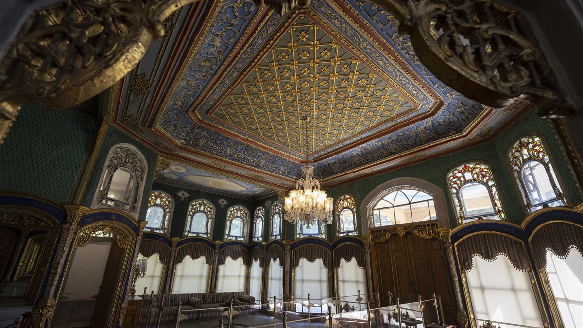 Aynalıkavak Kasrı asırlardır ihtişamını koruyor Aynalıkavak Kasrı asırlardır ihtişamını koruyor