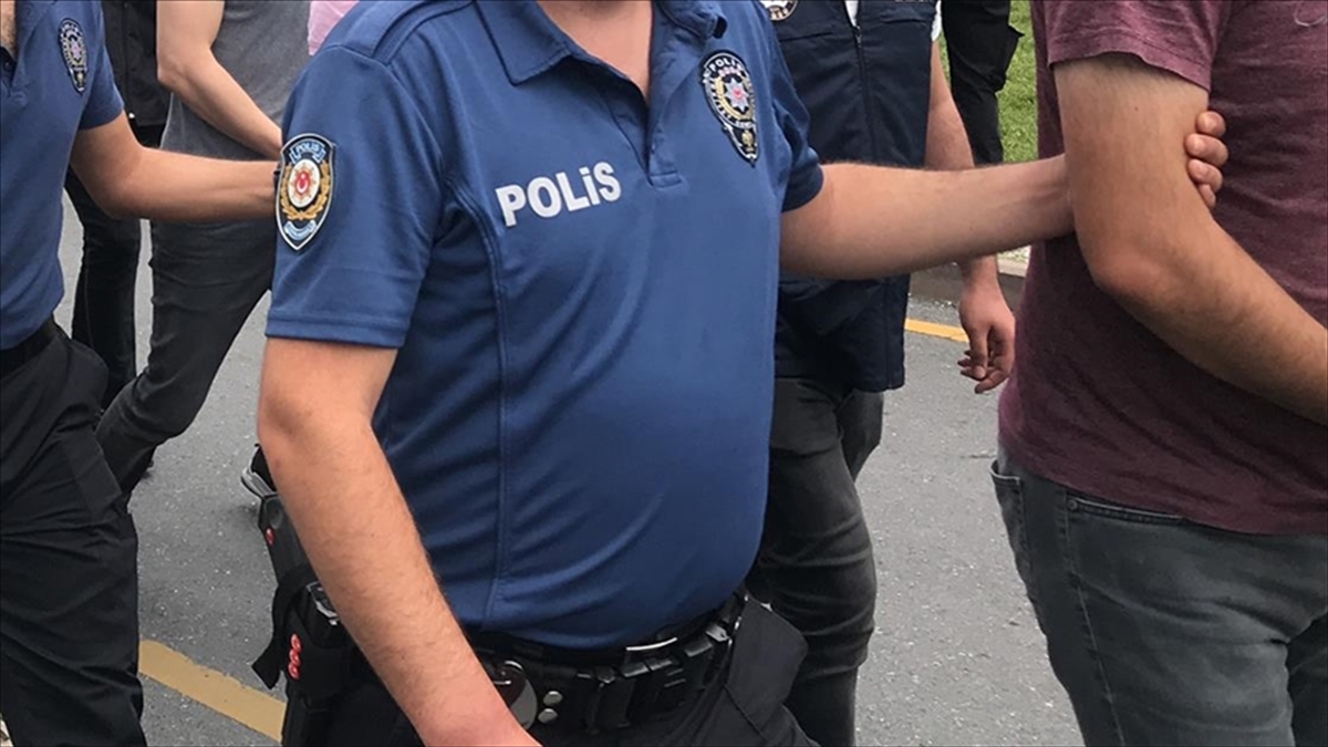 FETÖ’ye yönelik geçen ay düzenlenen 513 operasyonda 130 kişi tutuklandı