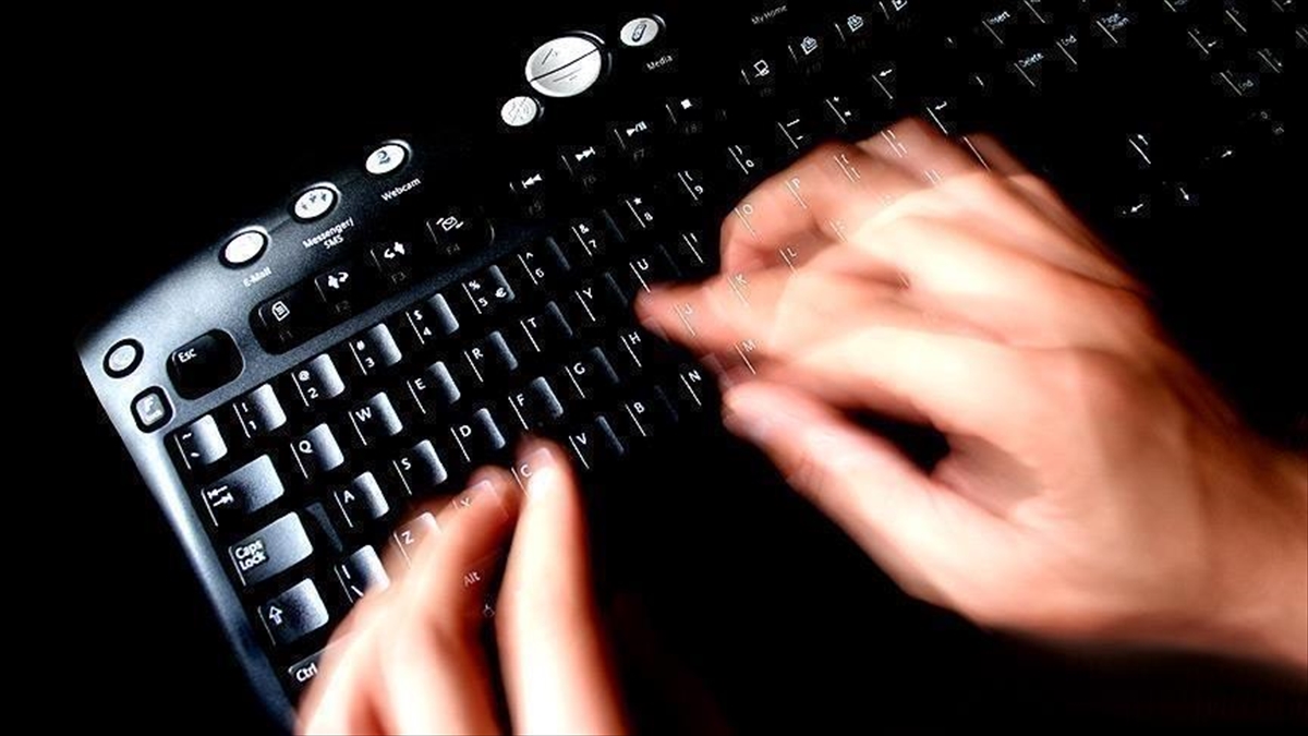 Fransa’da kamu düzenini tehdit eden paylaşımlara ceza geliyor Fransa’da kamu düzenini tehdit eden paylaşımlara ceza geliyor