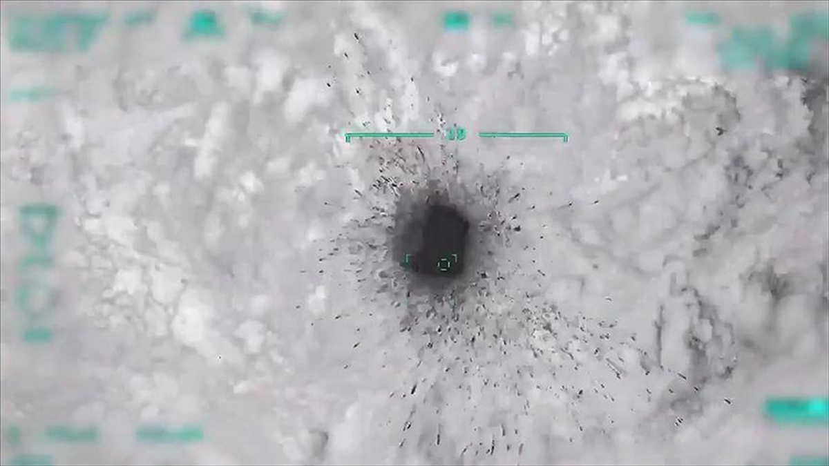 Irak’ın kuzeyinde birçok saldırıya katılan PKK’lı terörist, TSK’nın operasyonuyla etkisiz hale getirildi Irak’ın kuzeyinde birçok saldırıya katılan PKK’lı terörist, TSK’nın operasyonuyla etkisiz hale getirildi