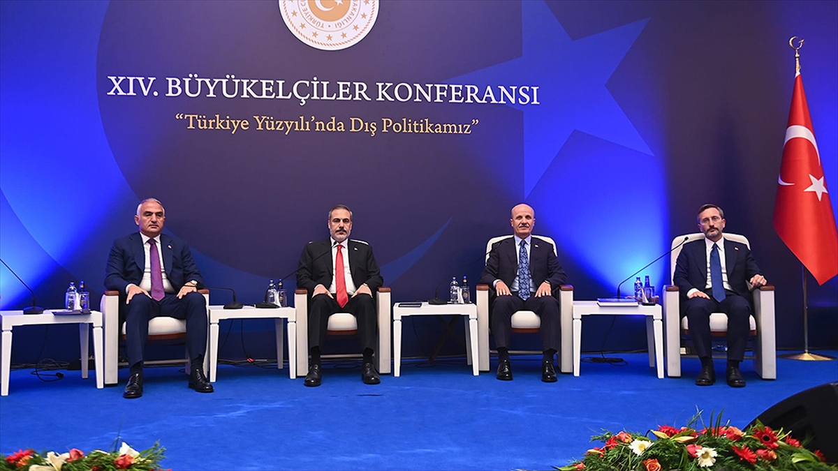 14. Büyükelçiler Konferansı kapsamında “Türkiye Yüzyılı’nda İletişim, Kültür ve Bilim Paneli” düzenlendi