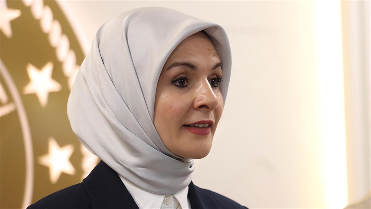 Aile ve Sosyal Hizmetler Bakanı Göktaş: Yaralarımızı hep beraber sardık, sarmaya devam edeceğiz Aile ve Sosyal Hizmetler Bakanı Göktaş: Yaralarımızı hep beraber sardık, sarmaya devam edeceğiz