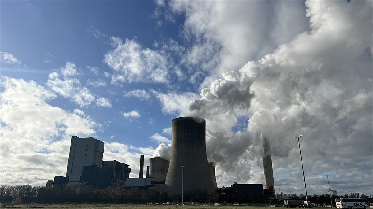 Avrupa’da karbon salımı yılın ilk çeyreğinde yüzde 2,9 azaldı Avrupa’da karbon salımı yılın ilk çeyreğinde yüzde 2,9 azaldı