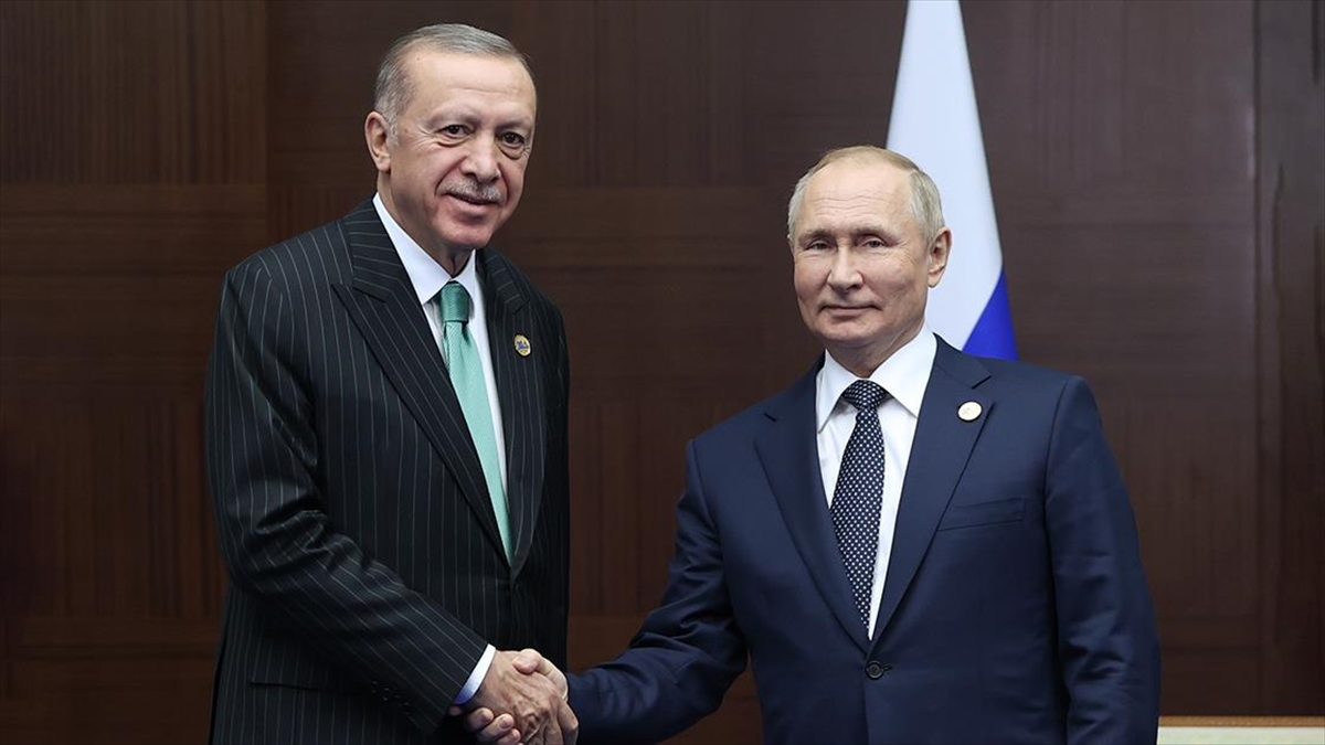 Cumhurbaşkanı Erdoğan, yarın Rusya Devlet Başkanı Putin ile Soçi’de görüşecek