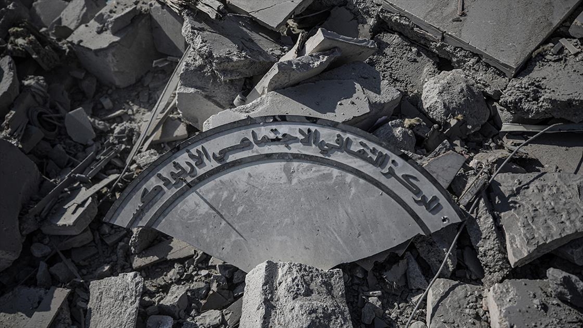 Gazze’de İsrail’in yerle bir ettiği Ortodoks Kültür Merkezi’nin yıkıntıları görüntülendi Gazze’de İsrail’in yerle bir ettiği Ortodoks Kültür Merkezi’nin yıkıntıları görüntülendi