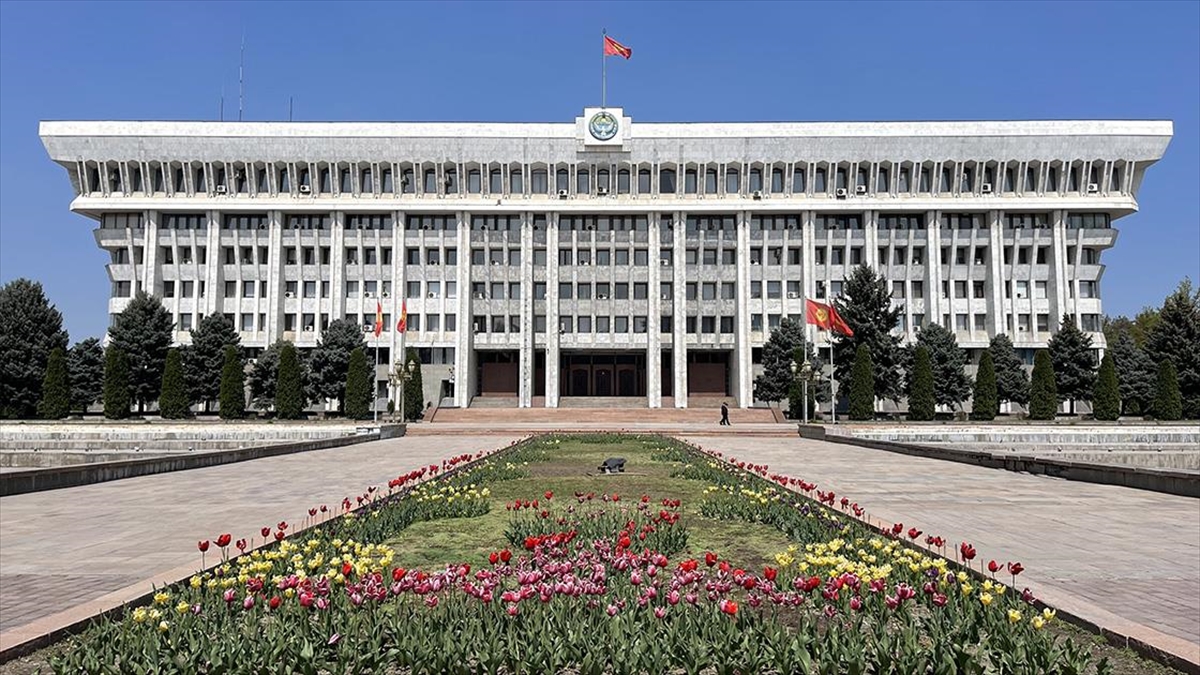 Kırgızistan Meclisi, Rusya ile ortak bölgesel hava savunma sistemi kurulmasını onayladı