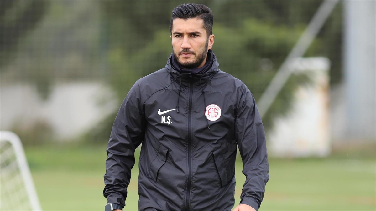 Nuri Şahin’den Antalyaspor’a duygusal veda