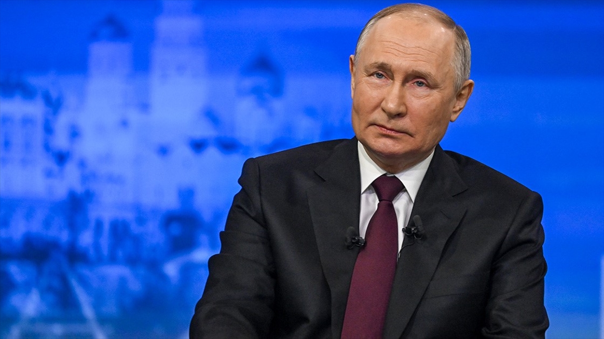 Putin’in devlet başkanlığı seçimindeki adaylığı Rusya Merkez Seçim Komisyonunca onaylandı Putin’in devlet başkanlığı seçimindeki adaylığı Rusya Merkez Seçim Komisyonunca onaylandı