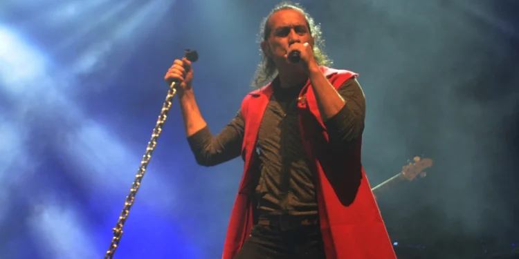Kıraç, Kumluca festivalinde büyüledi..