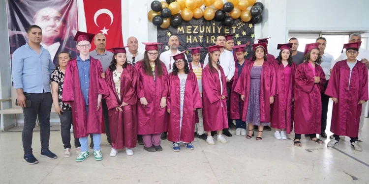 Engellilerin mutluluğuna ortak oldu