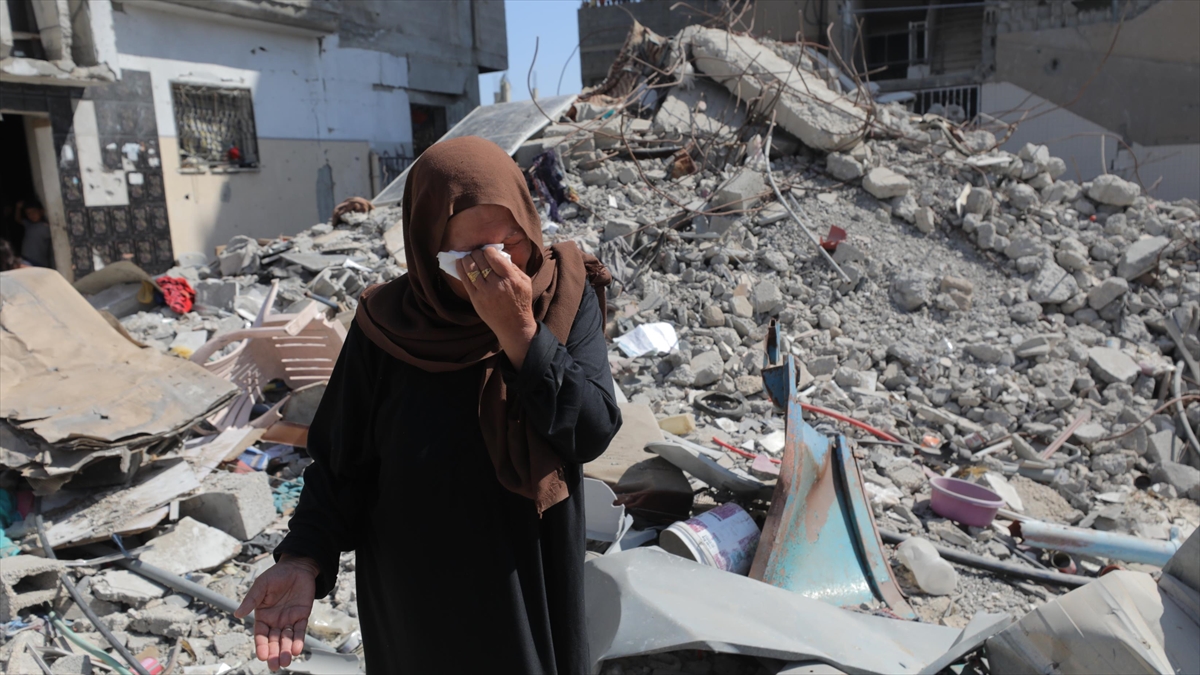 İsrail’in Gazze Şeridi’ne saldırılarında son 48 saatte 120 Filistinli yaşamını yitirdi İsrail’in Gazze Şeridi’ne saldırılarında son 48 saatte 120 Filistinli yaşamını yitirdi