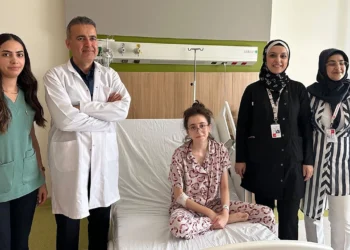 Skolyoz hastalığından kurtuldu