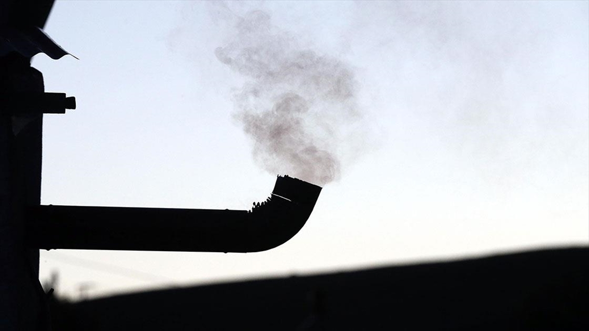 Doğu’nun yaylalarında sobalar hiç sönmüyor Doğu’nun yaylalarında sobalar hiç sönmüyor