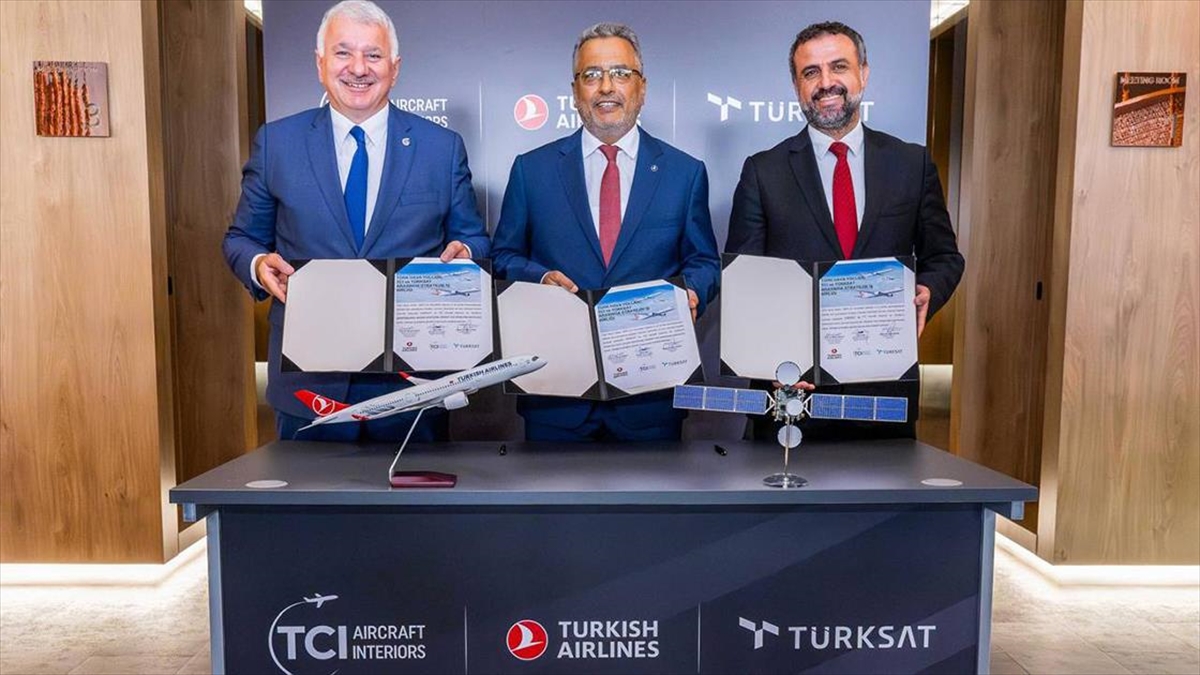 THY uçaklarda ücretsiz internet hizmeti için TÜRKSAT’la anlaşma imzaladı THY uçaklarda ücretsiz internet hizmeti için TÜRKSAT’la anlaşma imzaladı