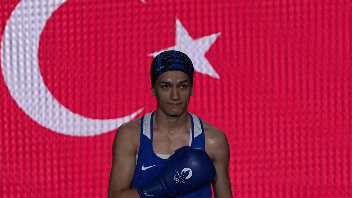 Boksta kadınlar 54 kilo finalinde Hatice Akbaş, gümüş madalya kazandı Boksta kadınlar 54 kilo finalinde Hatice Akbaş, gümüş madalya kazandı