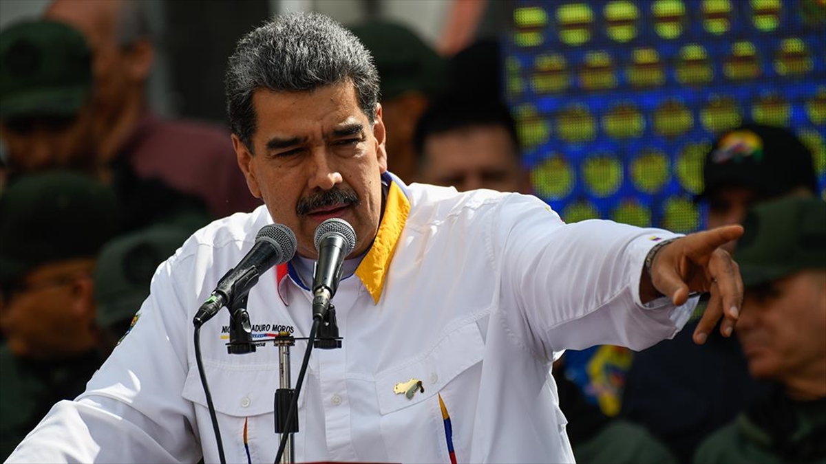 Maduro, ellerindeki tüm tutanakları Yüksek Mahkeme’ye teslim edeceklerini belirtti Maduro, ellerindeki tüm tutanakları Yüksek Mahkeme’ye teslim edeceklerini belirtti
