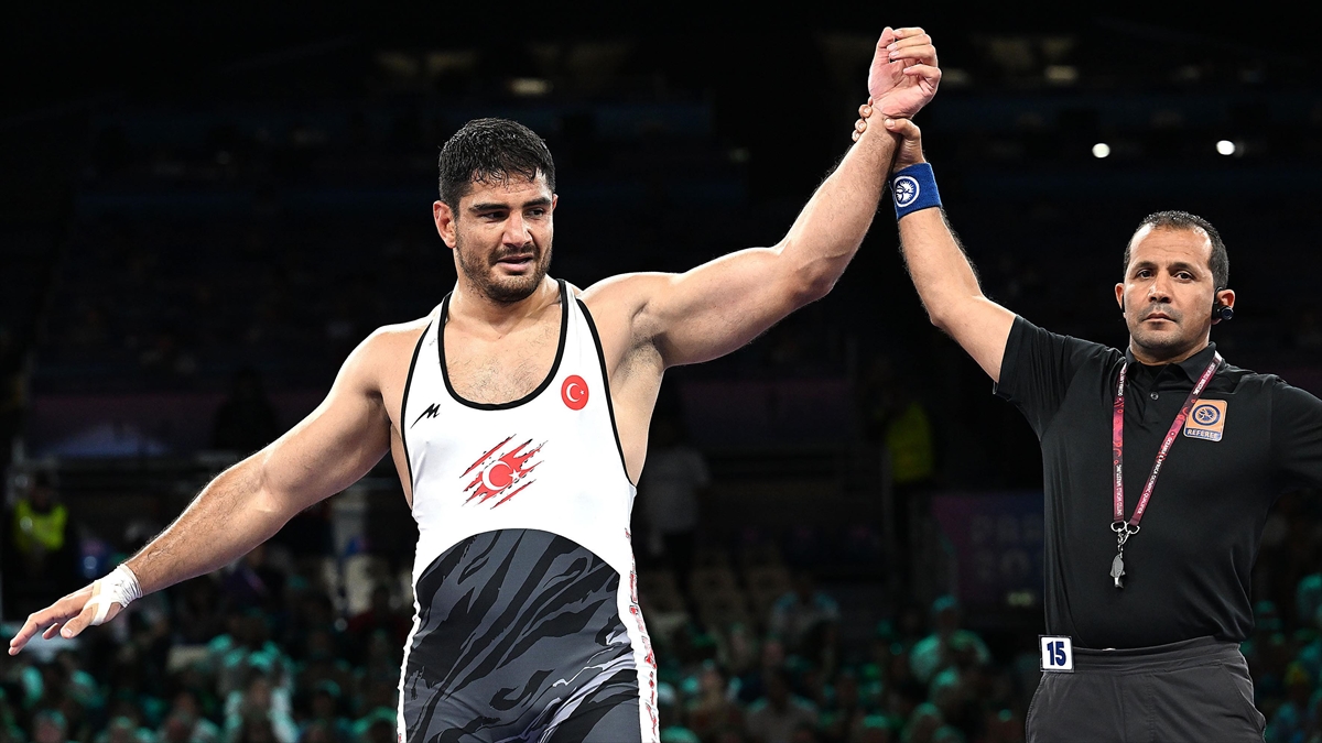 Olimpiyat madalyasıyla jübile yapan Taha Akgül’ün hedefi Türkiye’ye hizmet etmek