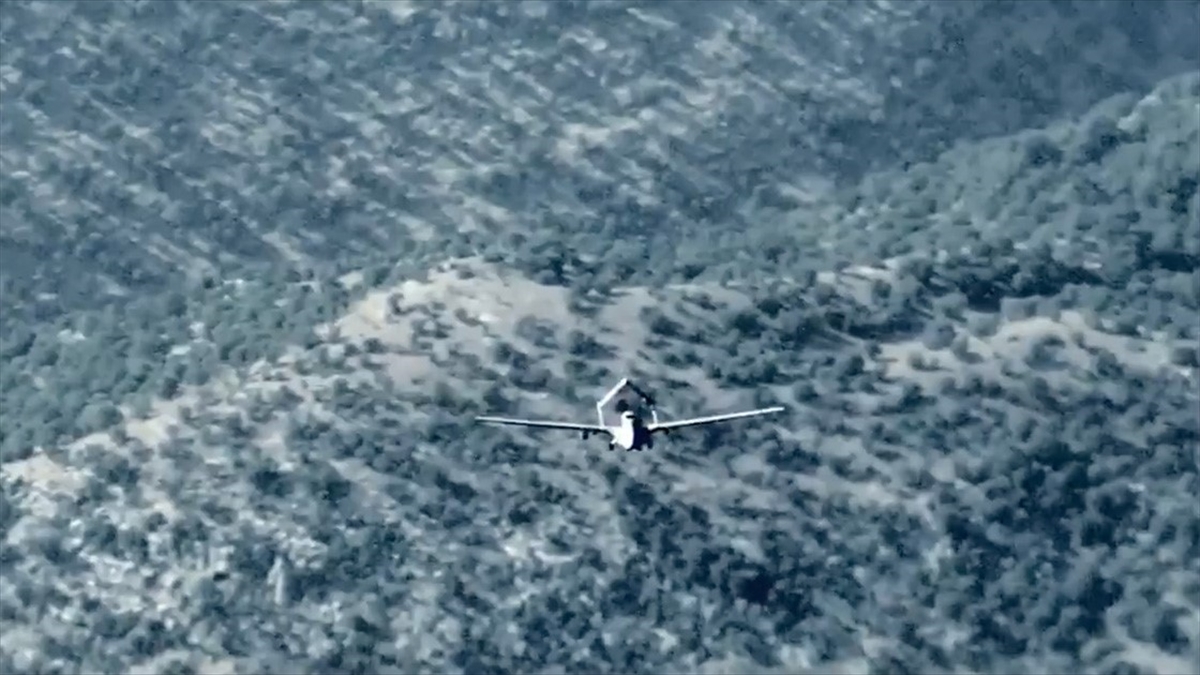 Pençe-Kilit Operasyonu bölgesinde 2 PKK/YPG’li terörist etkisiz hale getirildi Pençe-Kilit Operasyonu bölgesinde 2 PKK/YPG’li terörist etkisiz hale getirildi