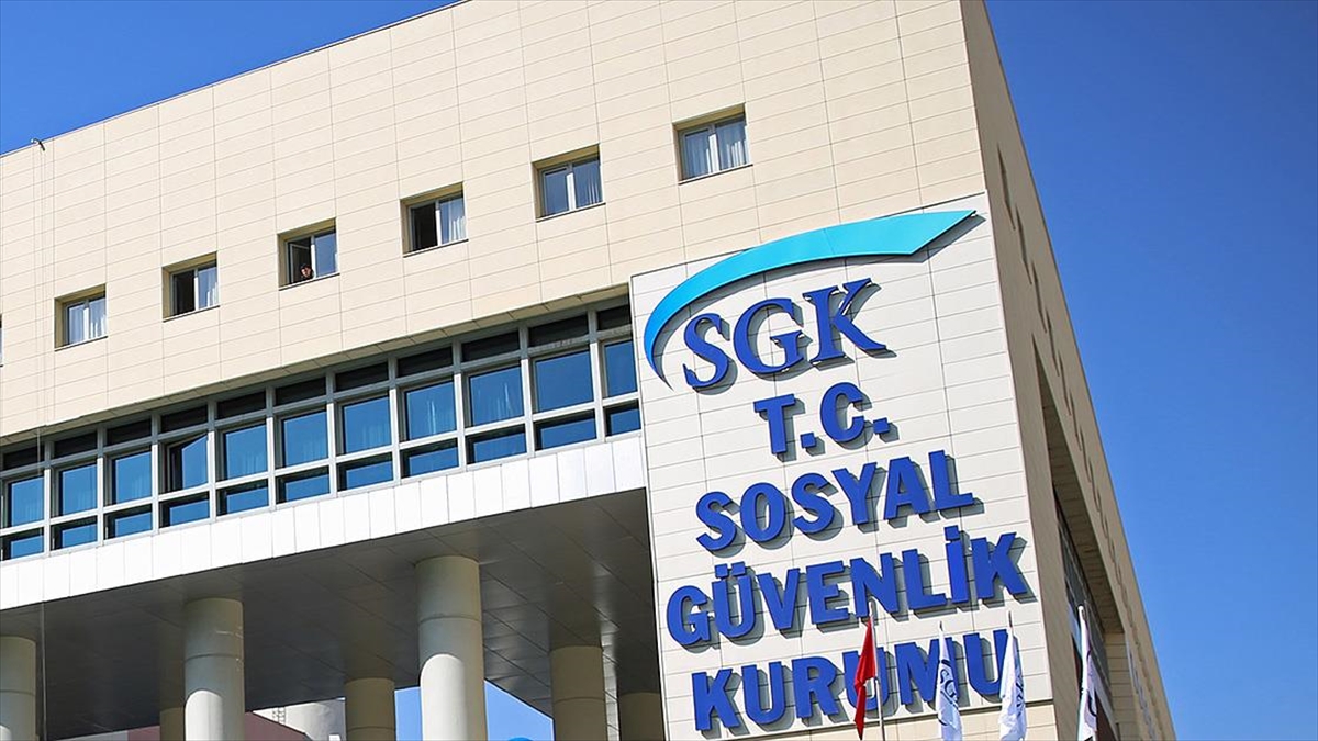 SGK, 2024 Emekliler Yılı kapsamında yürütülen çalışmaları paylaştı SGK, 2024 Emekliler Yılı kapsamında yürütülen çalışmaları paylaştı