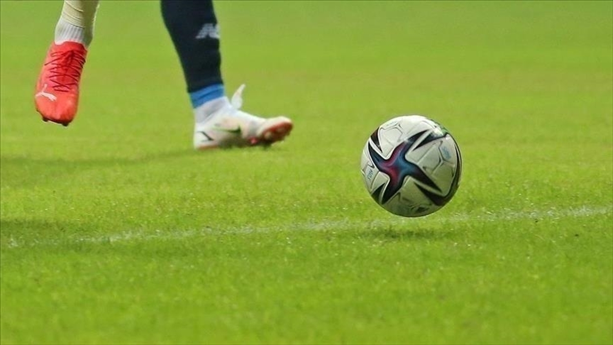 TFF, Galatasaray, Başakşehir ve Trabzonspor’un ligin 3. haftasındaki maçlarını erteledi TFF, Galatasaray, Başakşehir ve Trabzonspor’un ligin 3. haftasındaki maçlarını erteledi