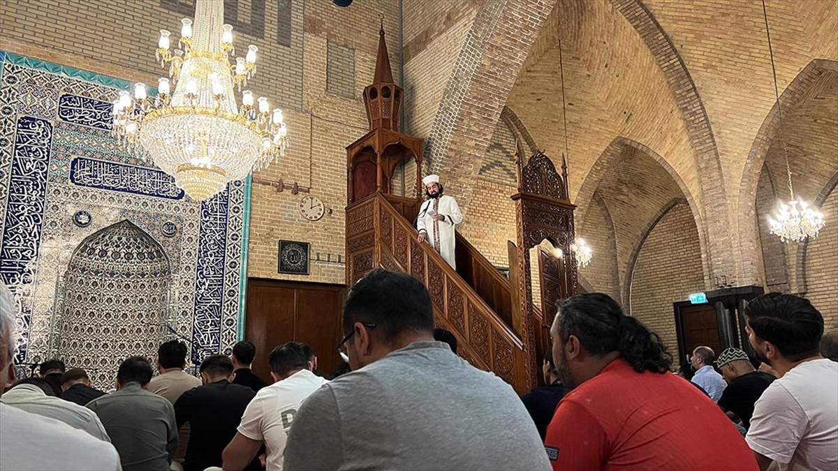 Amsterdam’daki Fatih Camisi “Hollanda’nın En Büyük Müzesi” Projesi’ne dahil oldu Amsterdam’daki Fatih Camisi “Hollanda’nın En Büyük Müzesi” Projesi’ne dahil oldu