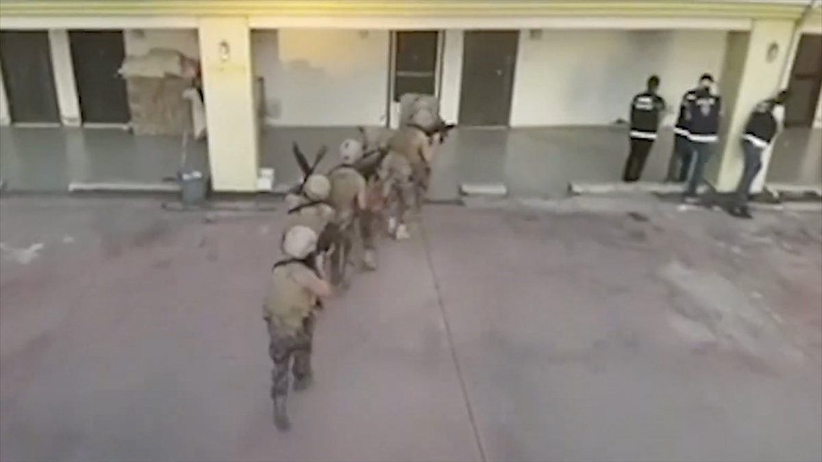 “Narkoçelik-39” operasyonlarında 293 şüpheli yakalandı “Narkoçelik-39” operasyonlarında 293 şüpheli yakalandı