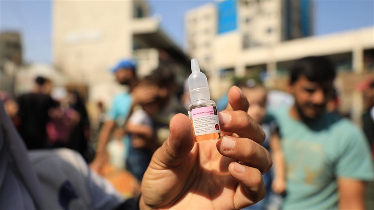 UNRWA: İsrail, Gazze’de çocuk felci aşılamasına giden BM konvoyunu 8 saatten fazla bekletti UNRWA: İsrail, Gazze’de çocuk felci aşılamasına giden BM konvoyunu 8 saatten fazla bekletti