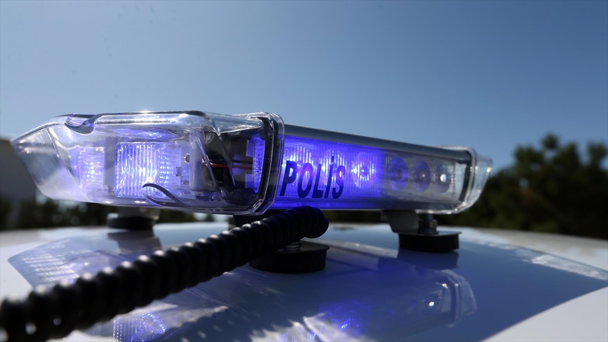 Manisa’da FETÖ operasyonunda 13 şüpheli yakalandı