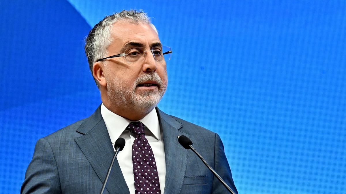 Çalışma ve Sosyal Güvenlik Bakanı Işıkhan: Ankara Büyükşehir Belediyesinin şu anda 8,4 milyar lira SGK borcu var Çalışma ve Sosyal Güvenlik Bakanı Işıkhan: Ankara Büyükşehir Belediyesinin şu anda 8,4 milyar lira SGK borcu var
