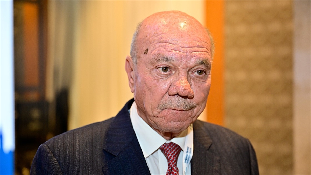 Ürdün Senato Başkanı Fayiz: Filistin meselesinin çözümü için Arap ve İslam ülkeleri ortak duruş sergilemeli Ürdün Senato Başkanı Fayiz: Filistin meselesinin çözümü için Arap ve İslam ülkeleri ortak duruş sergilemeli