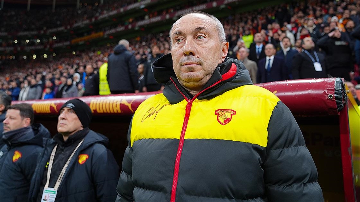 TFF’den Göztepe Teknik Direktörü Stoilov’a fair play ödülü TFF’den Göztepe Teknik Direktörü Stoilov’a fair play ödülü
