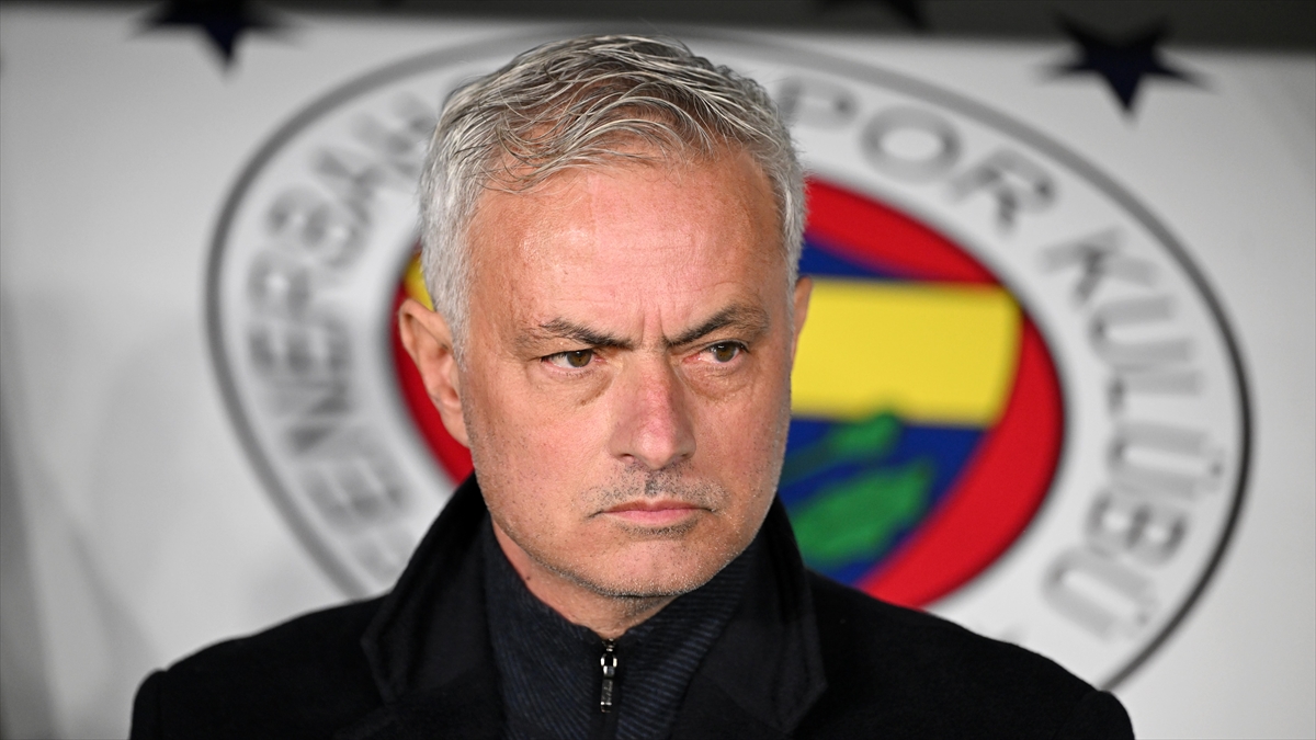 Fenerbahçe Teknik Direktörü Jose Mourinho: Duygusu yüksek bir maçtı Fenerbahçe Teknik Direktörü Jose Mourinho: Duygusu yüksek bir maçtı